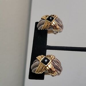 Vintage TJ M USA Elegant Gold And Silver Clip On Earrings